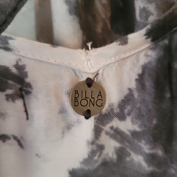 Billabong grey and white sundress - Picture 3 of 5